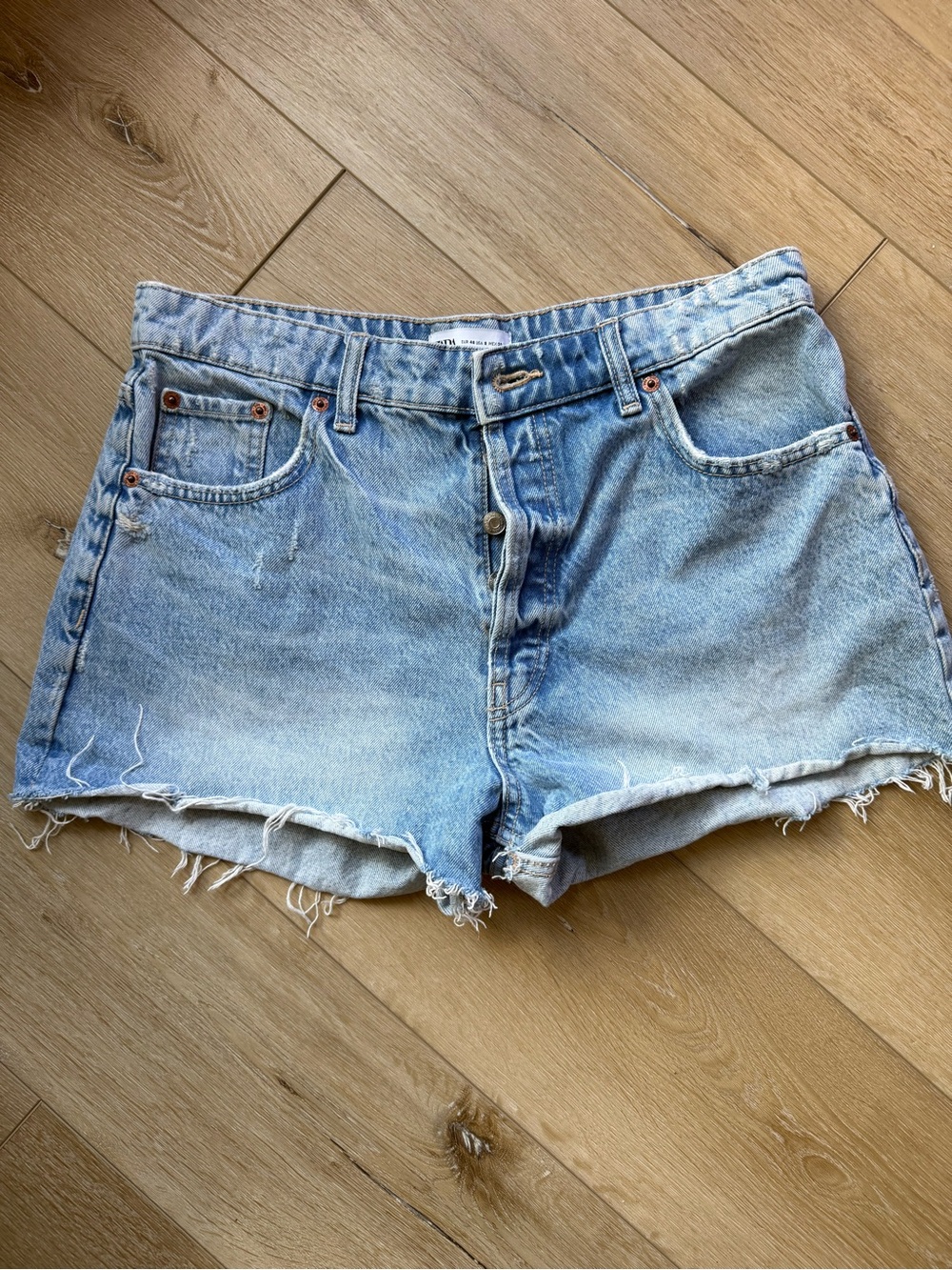 Zara Faded Light Blue Frayed Hem Denim Shorts